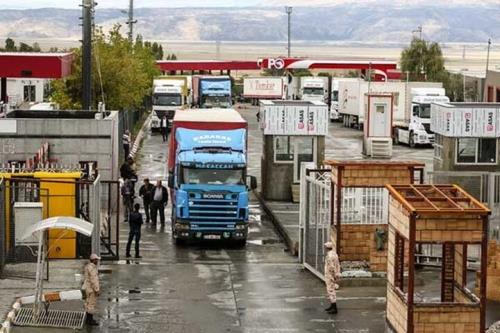 کشف 755 مورد قاچاق انسان توسط مأموران گمرک مرز بازرگان امسال