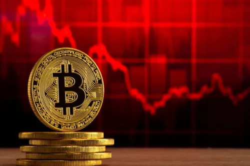 شکست بیت کوین در فرار از سقوط سالانه