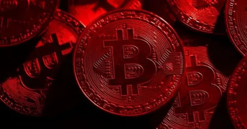 بیتکوین به پایین ترین قیمت یک ساله رسید